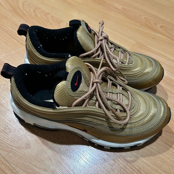 Gold and White Air Cushion Sneakers - Picture 4 of 4